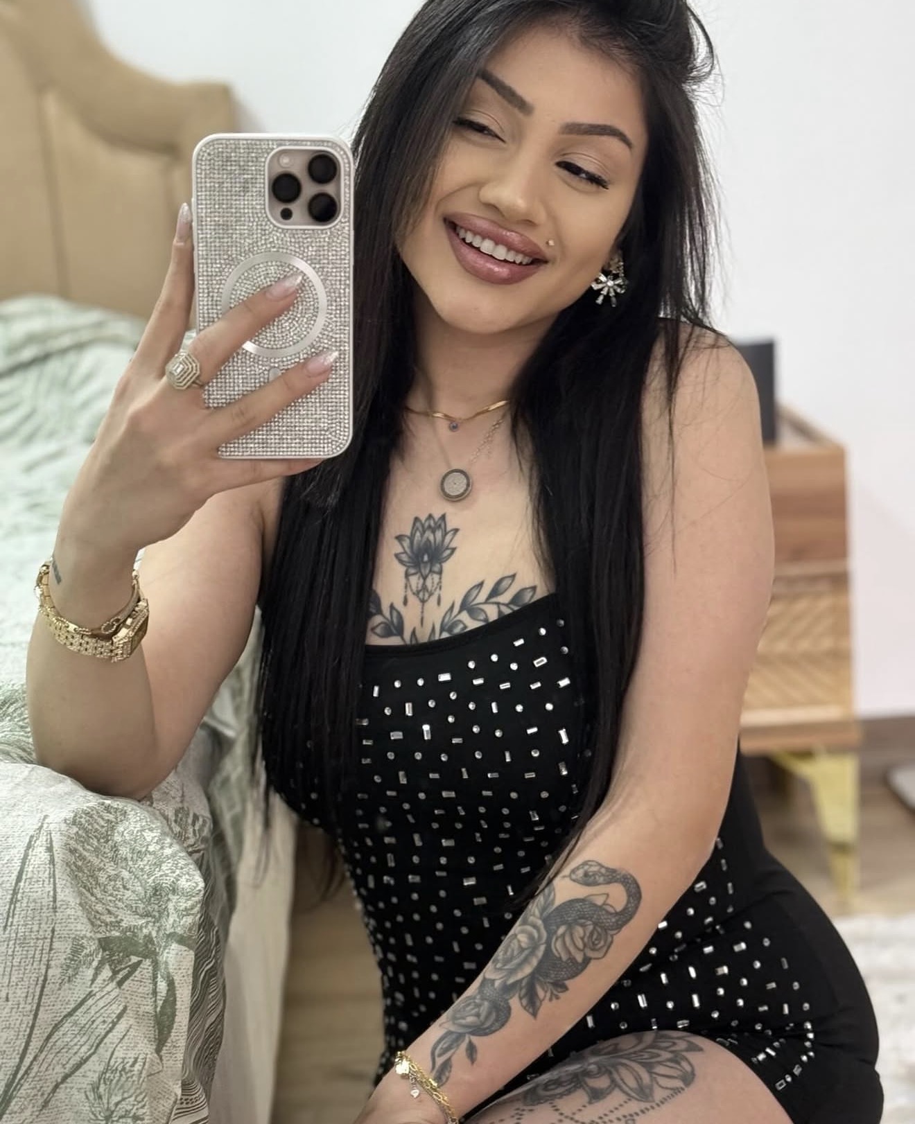 Sarnıç Sadık Bayan Bayan Escort Ayla