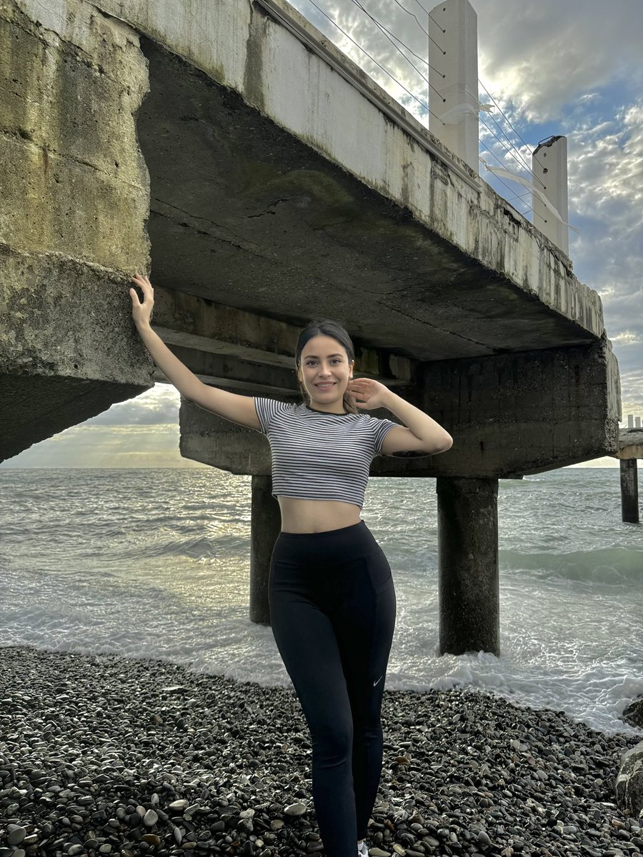 Şeremet Etkileyici Bayan Bayan Escort Gülce